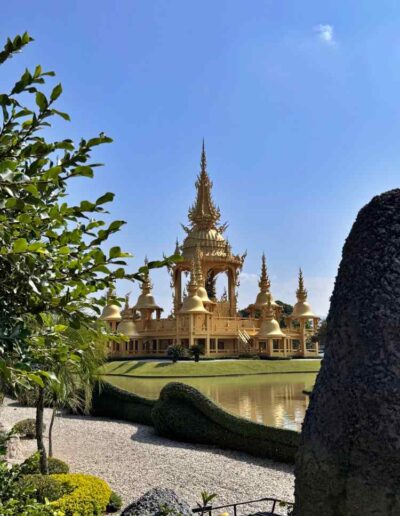 Wat Rong Khun - Goldenes Gebäude
