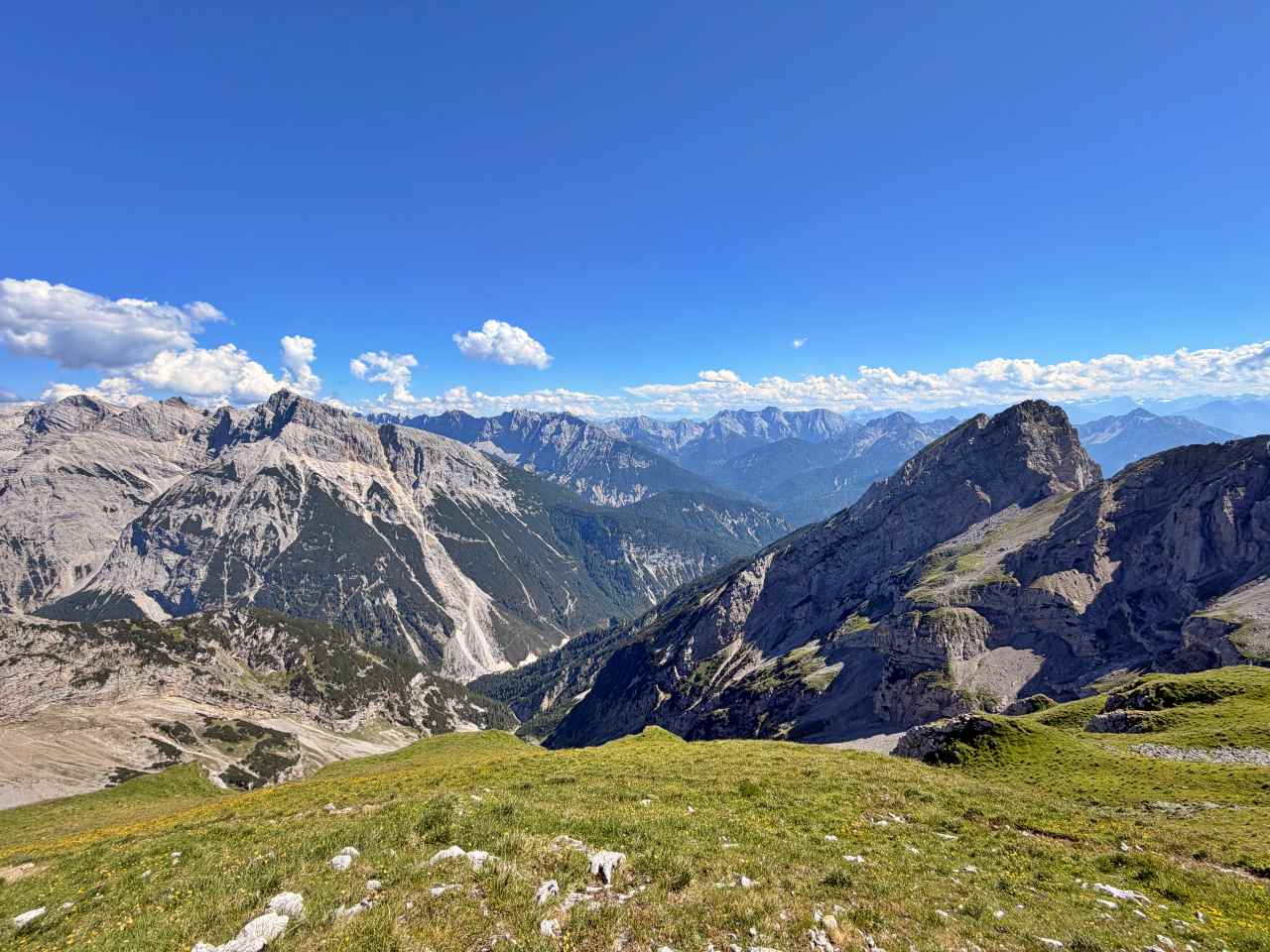 Blick von der Karwendelspitze